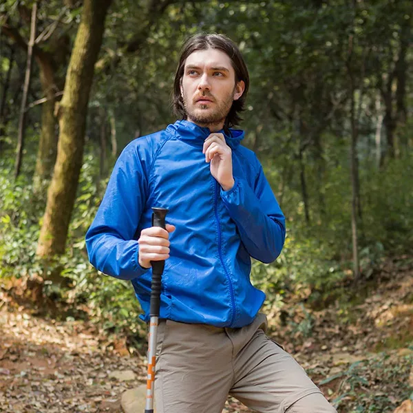 chubasquero, chaqueta impermeable, chaqueta cortaviento, chaqueta cortaviento, chaqueta de camping, impermeable
